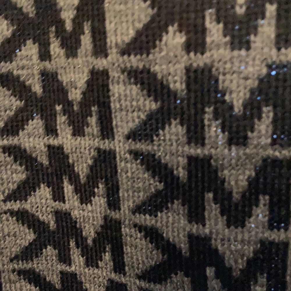 NWT Michael by Michael Kors scarf in black & charcoal. Hand wash cold. About 63” - Picture 5 of 7